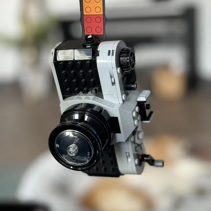 LEGO Creator 3 in 1 Retro Camera Toy 31147 - Image 10
